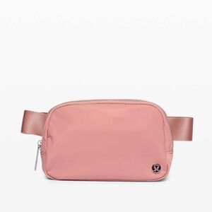 Lululemon 1L Everywhere Belt Bag